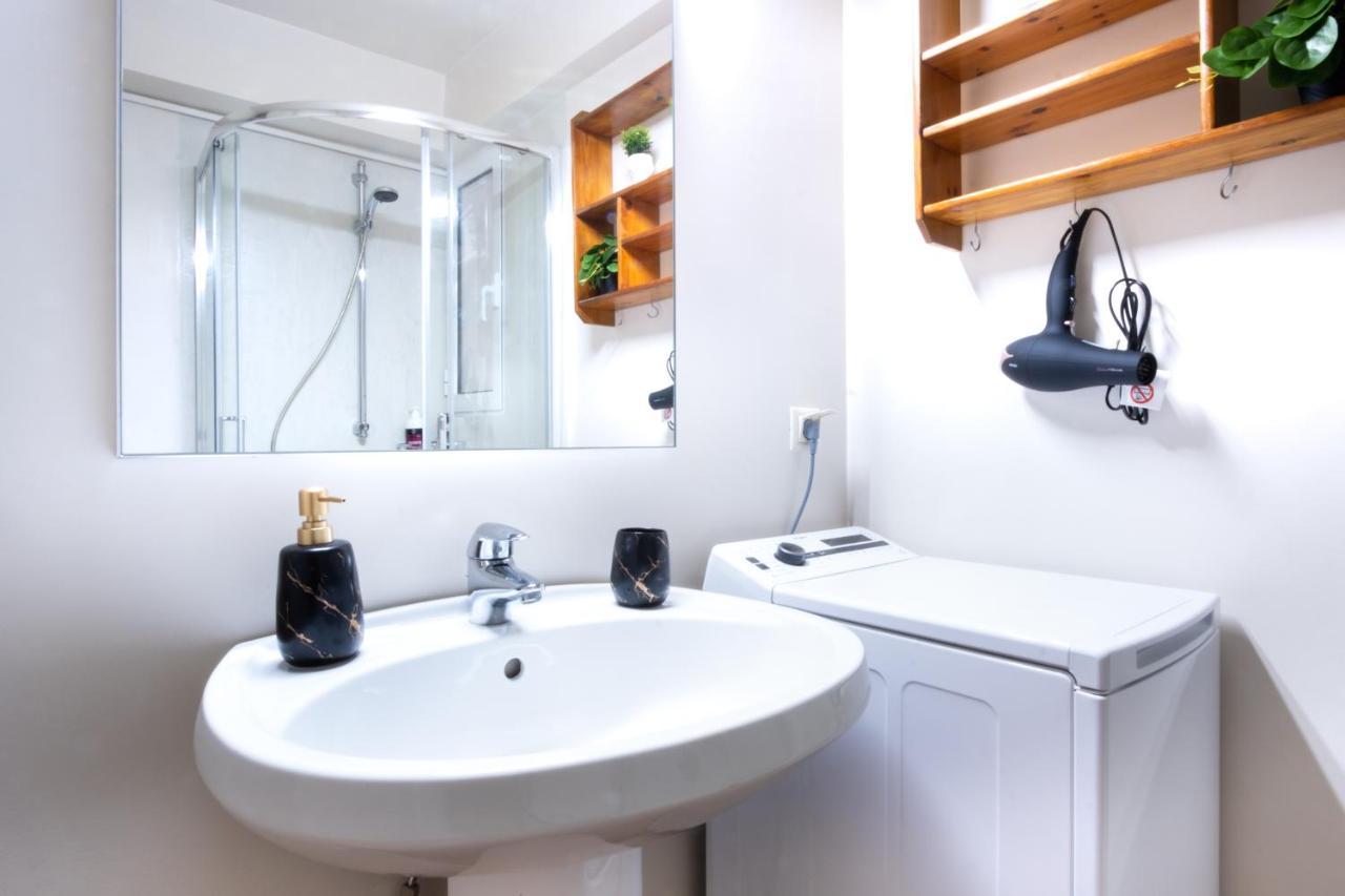Glamorous Apt In Kolonaki เอเธนส์ ภายนอก รูปภาพ